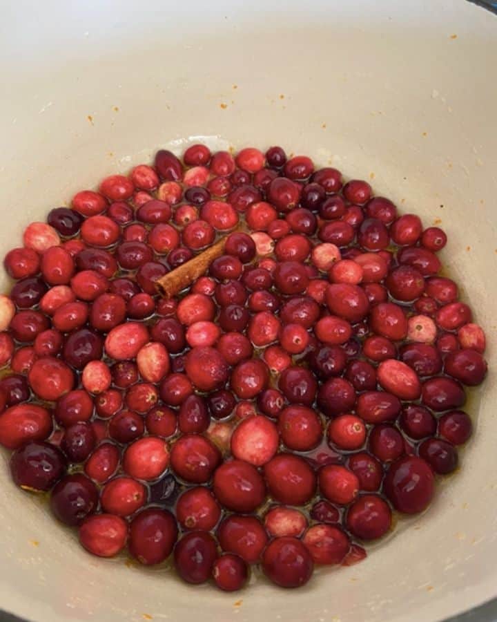 cranberries before cooking in dutch oven