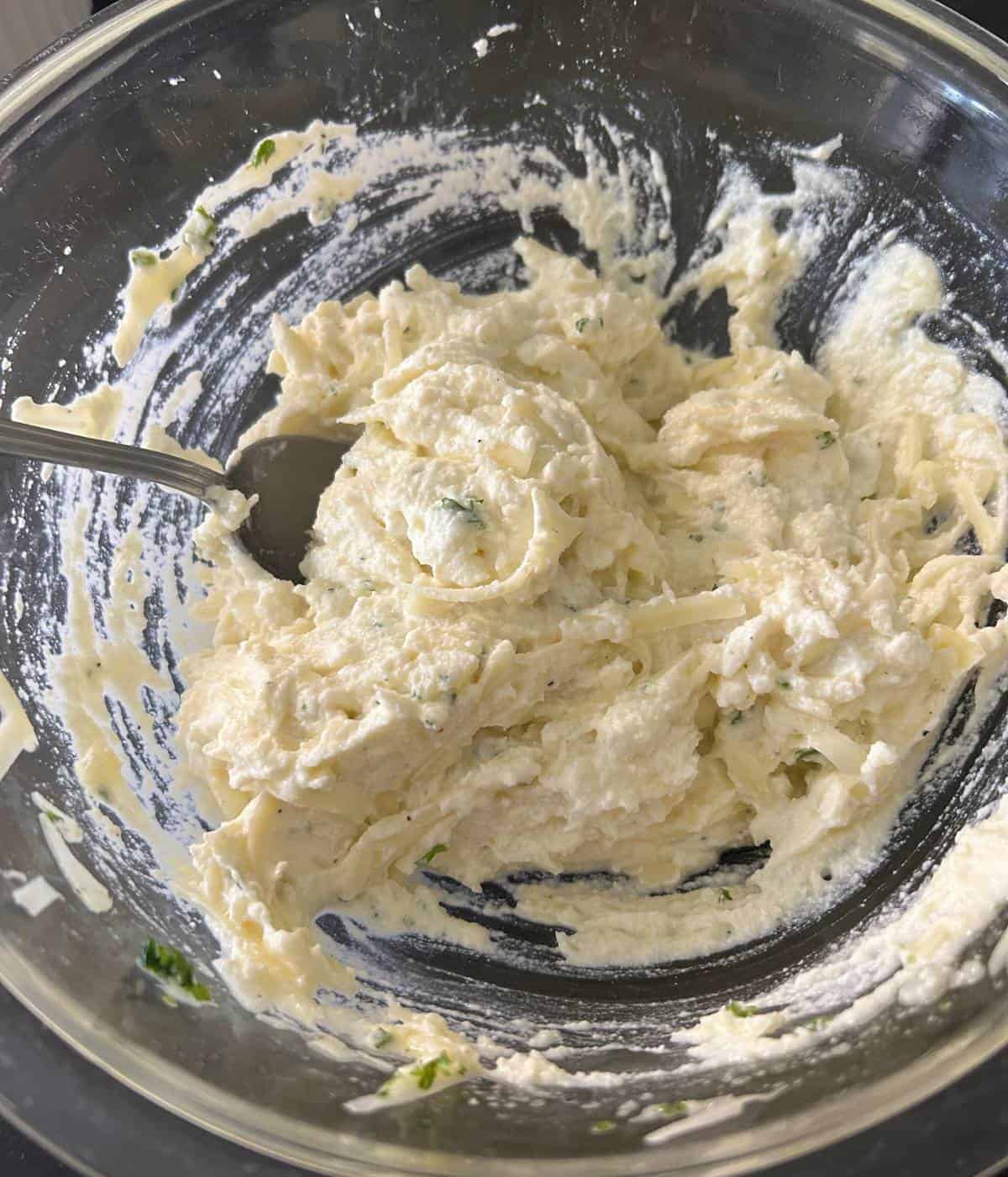 Ricotta mixture in bowl.