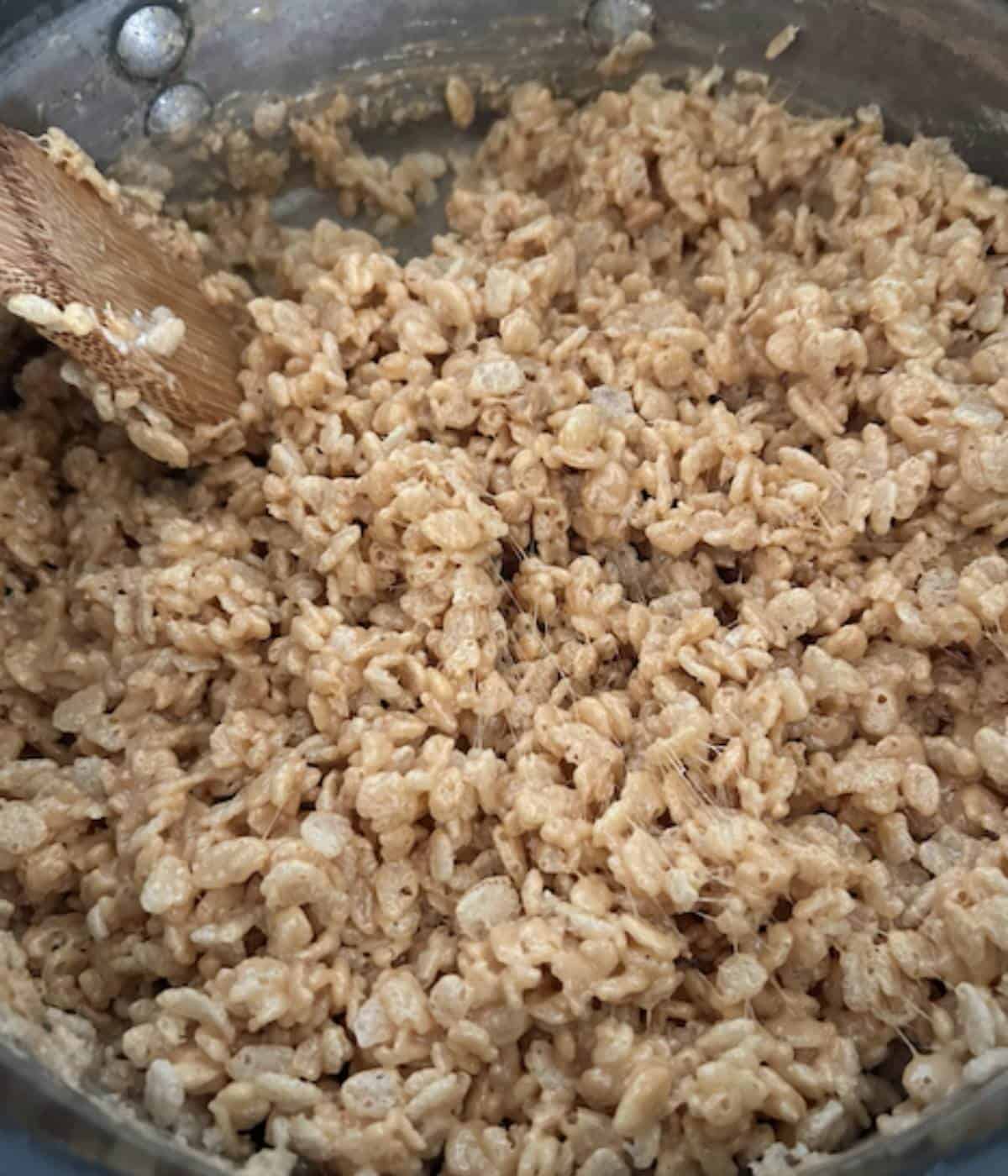 Peanut butter rice krispie treats in pot.