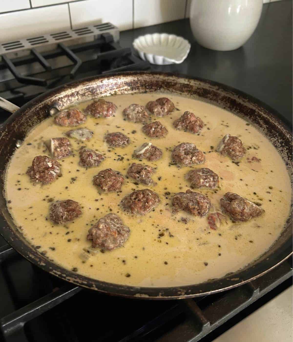 Meatballs in sauce.